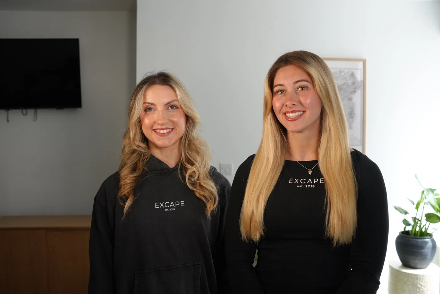 Rebecca and Yasmin, coaches at Excape Leixlip